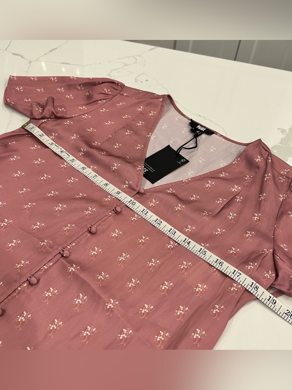Paige Kelly Floral Flutter Sleeve Top S Pink Mesa Rose Satin Button Down Blouse - Picture 8 of 10